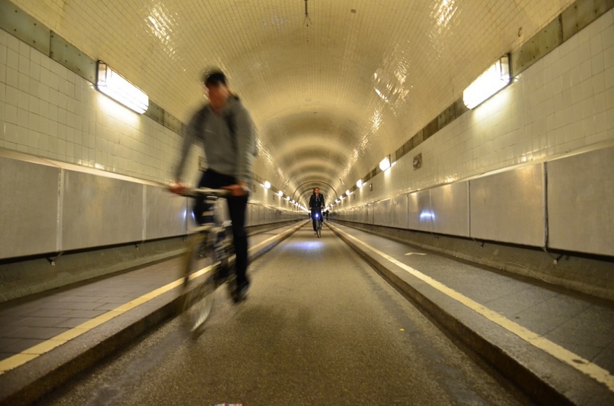 Tunnel
