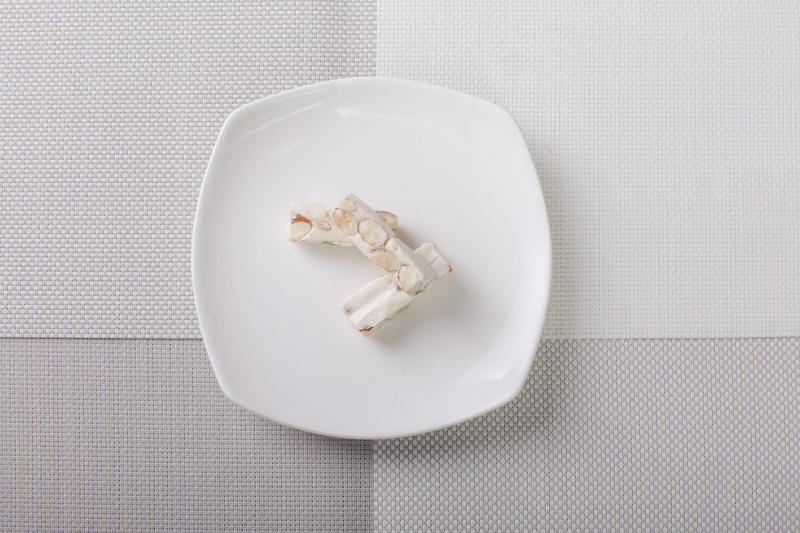 Erdnussnougat
